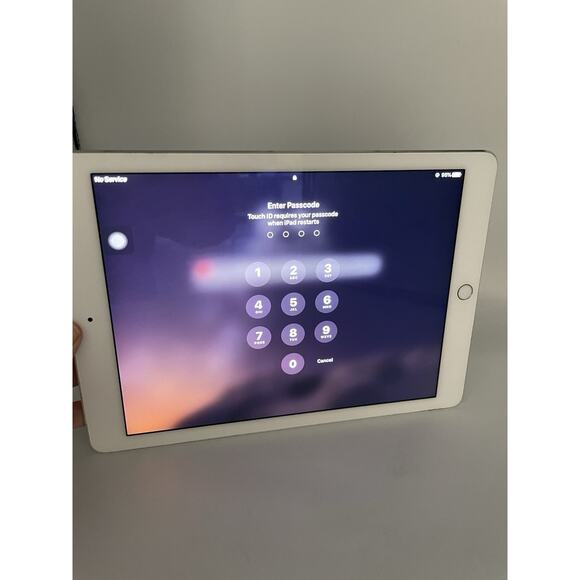 2019 Apple iPad 7 10.2" 32GB (Silver) A2197 - Works But Locked - Picture 1 of 4